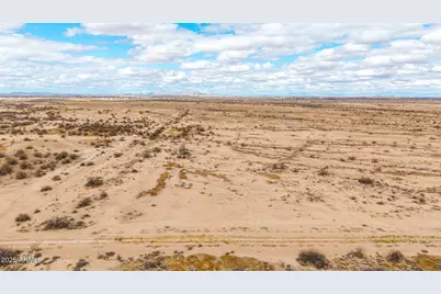 3815 N Reno Circle #5, Eloy, AZ 85131 - Photo 9