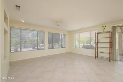 15750 W Linksview Drive, Surprise, AZ 85374 - Photo 11