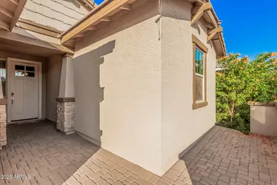 11022 W Levi Drive, Tolleson, AZ 85353 - Photo 7