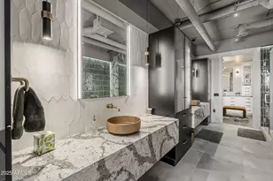 2211 E Camelback Rd, Phoenix, AZ 85016 - Photo 35