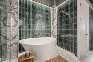 2211 E Camelback Rd, Phoenix, AZ 85016 - Photo 39