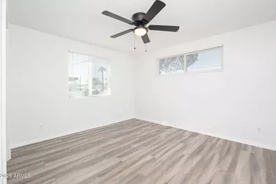 7537 N 21st Avenue, Phoenix, AZ 85021 - Photo 15