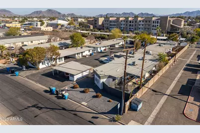 7537 N 21st Avenue, Phoenix, AZ 85021 - Photo 9