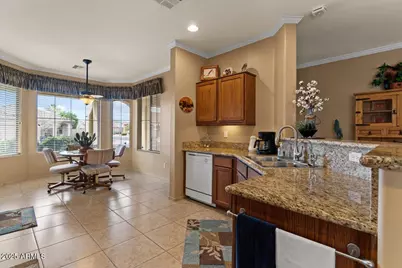 144 W Bahamas Drive, Casa Grande, AZ 85122 - Photo 11