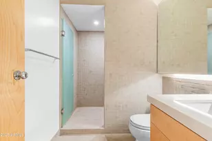 525 E Willetta St, Phoenix, AZ 85004 - Photo 29