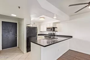 7494 E Earll Dr, Scottsdale, AZ 85251 - Photo 9