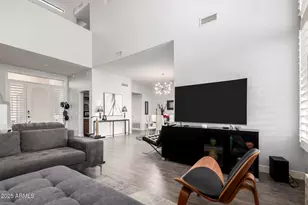 333 N Pennington Dr, Chandler, AZ 85224 - Photo 9