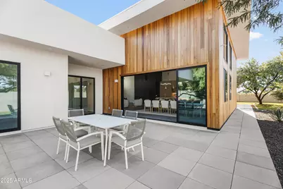 5156 N 45th Place, Phoenix, AZ 85018 - Photo 9