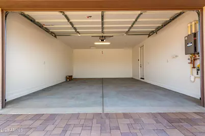 5625 N 205th Lane, Buckeye, AZ 85396 - Photo 23