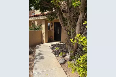 817 E North Lane E #2, Phoenix, AZ 85020 - Photo 1