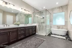 1620 E Cloud Rd, Phoenix, AZ 85086 - Photo 1