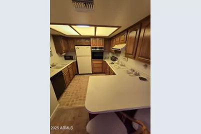 17404 N 99th Avenue #214, Sun City, AZ 85373 - Photo 9