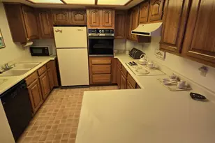 17404 N 99th Ave, Sun City, AZ 85373 - Photo 11