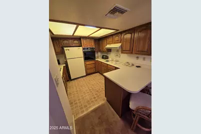 17404 N 99th Avenue #214, Sun City, AZ 85373 - Photo 5