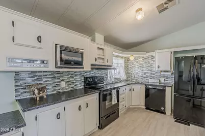 834 S Meridian Road #118, Apache Junction, AZ 85120 - Photo 3