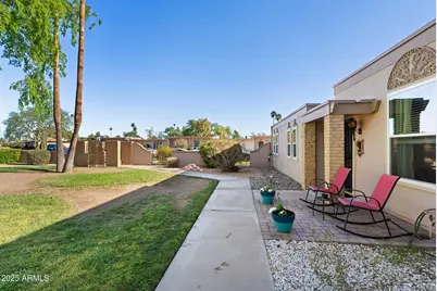 13409 N Emberwood Drive, Sun City, AZ 85351 - Photo 19