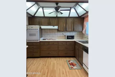 13207 N Branding Iron Drive, Sun City, AZ 85351 - Photo 11