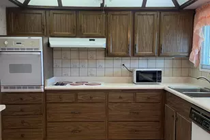 13207 N Branding Iron Dr, Sun City, AZ 85351 - Photo 11