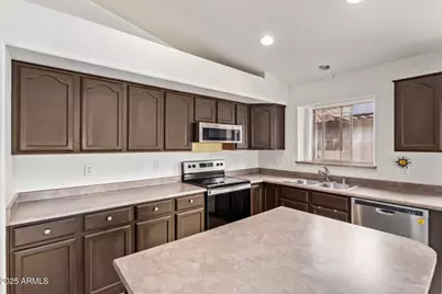 10001 W Potter Drive, Peoria, AZ 85382 - Photo 15