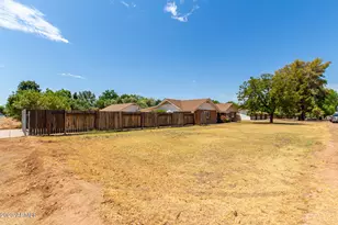 2050 N 90th Pl, Chandler, AZ 85224 - Photo 3