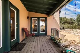 15555 S Middle Ridge Rd, Kirkland, AZ 86332 - Photo 13