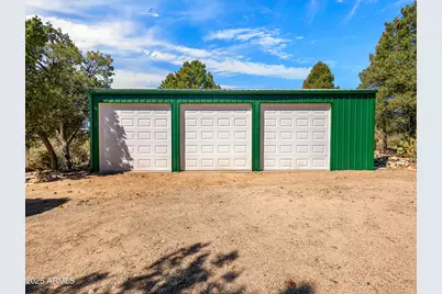 15555 S Middle Ridge Road, Kirkland, AZ 86332 - Photo 35