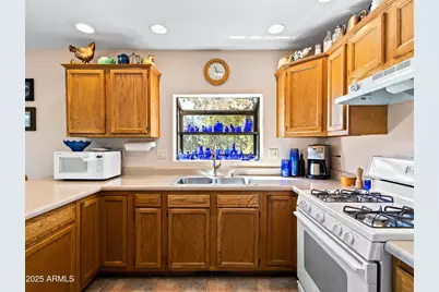 15555 S Middle Ridge Road, Kirkland, AZ 86332 - Photo 25