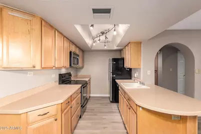 10410 N Cave Creek Road #1011, Phoenix, AZ 85020 - Photo 15