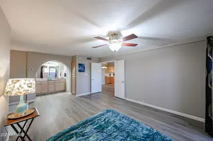 10410 N Cave Creek Rd, Phoenix, AZ 85020 - Photo 17