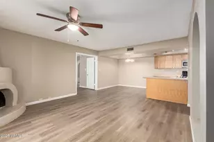 10410 N Cave Creek Rd, Phoenix, AZ 85020 - Photo 11