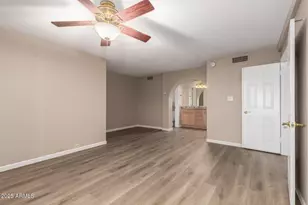 10410 N Cave Creek Rd, Phoenix, AZ 85020 - Photo 21