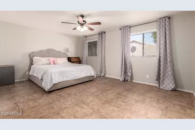 3302 E Hiddenview Drive, Phoenix, AZ 85048 - Photo 9