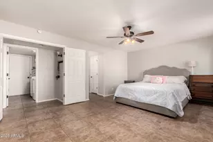 3302 E Hiddenview Dr, Phoenix, AZ 85048 - Photo 11