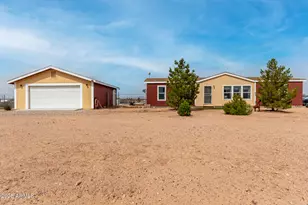 25312 N 195th Ave, Wittmann, AZ 85361 - Photo 1