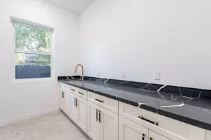 707 E Ocotillo Rd, Phoenix, AZ 85014 - Photo 47