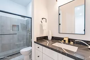 707 E Ocotillo Rd, Phoenix, AZ 85014 - Photo 37