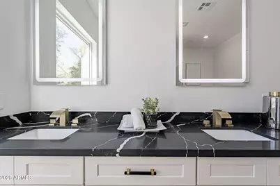 707 E Ocotillo Road, Phoenix, AZ 85014 - Photo 33