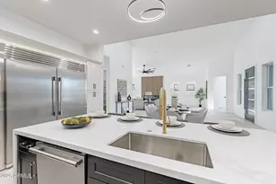 707 E Ocotillo Rd, Phoenix, AZ 85014 - Photo 25