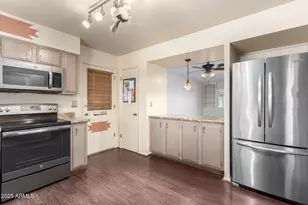 10418 W Corte Del Sol Oeste, Sun City, AZ 85351 - Photo 1