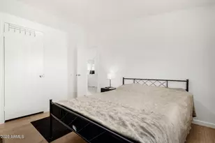 2929 E Sequoia Dr, Phoenix, AZ 85050 - Photo 23