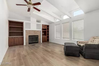 2929 E Sequoia Drive, Phoenix, AZ 85050 - Photo 7