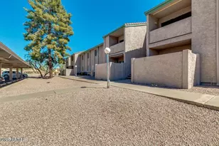 623 W Guadalupe Rd, Mesa, AZ 85210 - Photo 25