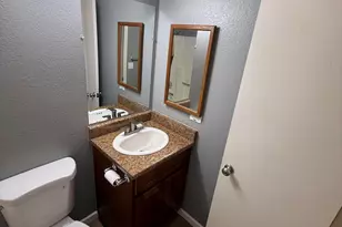 623 W Guadalupe Rd, Mesa, AZ 85210 - Photo 23