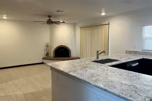 1923 W Nopal Cir, Mesa, AZ 85202 - Photo 15