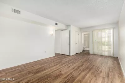 10815 W Santa Fe Drive, Sun City, AZ 85351 - Photo 5