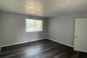 2301 N 28th St, Phoenix, AZ 85008 - Photo 13