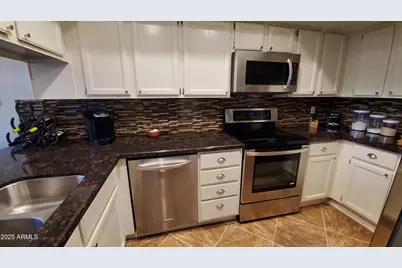 4330 N 5th Avenue #209, Phoenix, AZ 85013 - Photo 7