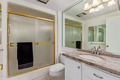 18211 N Conestoga Drive, Sun City, AZ 85373 - Photo 17