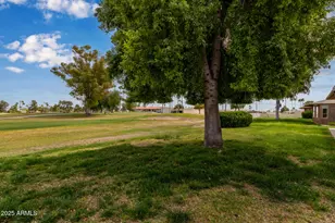 18211 N Conestoga Dr, Sun City, AZ 85373 - Photo 7