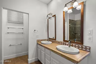 36 W Foothill Dr, Phoenix, AZ 85021 - Photo 23
